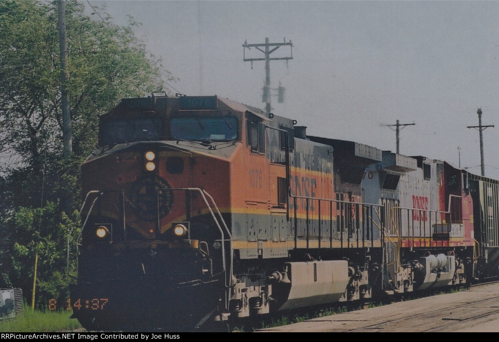 BNSF 1076 West